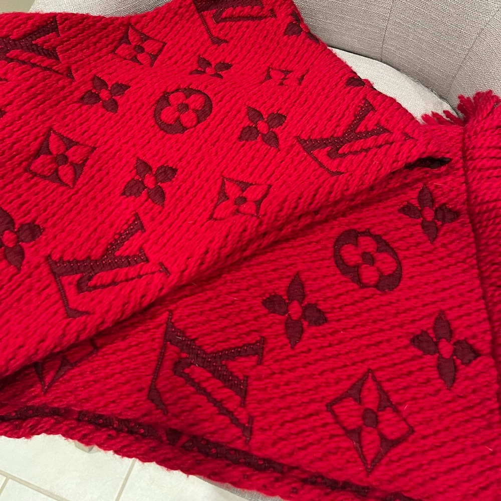100% Authentic Louis Vuitton Classic Red Wool Scarf